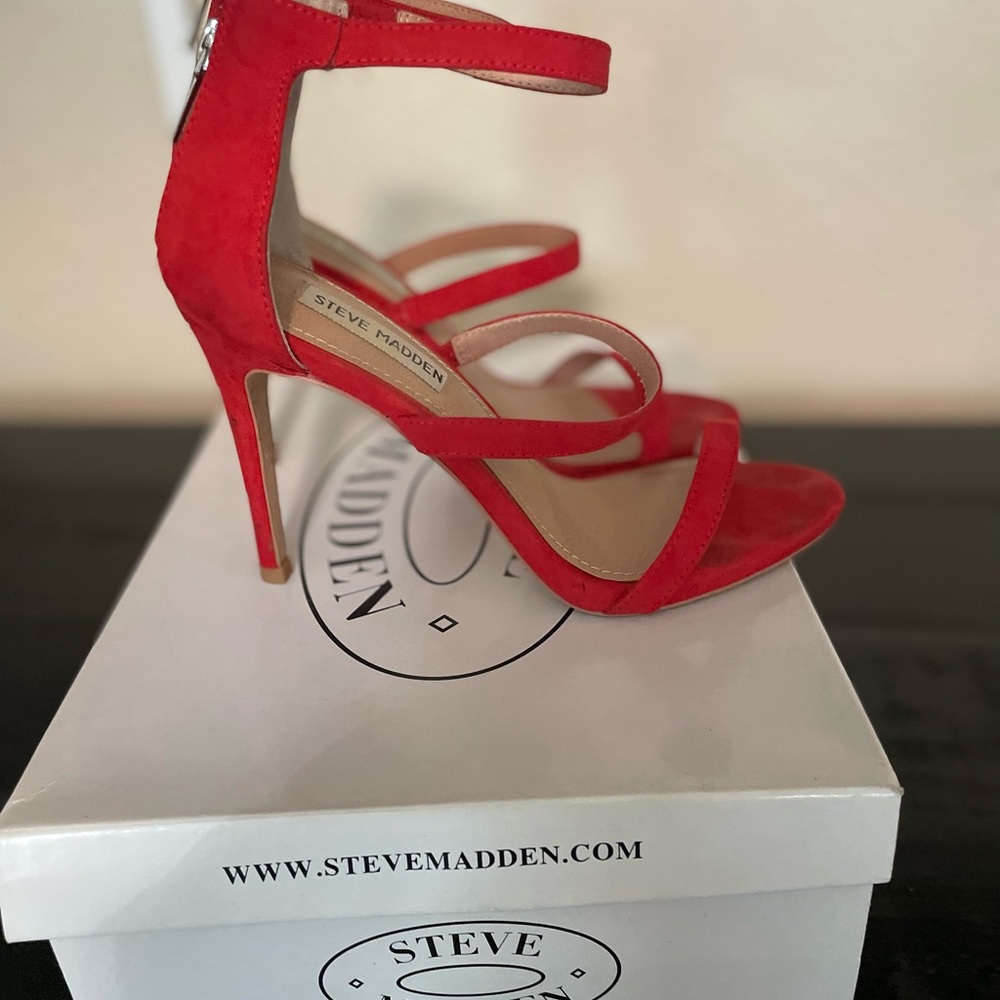 Steve Madden Vibrant Red Strappy Heels - Picture 2 of 4